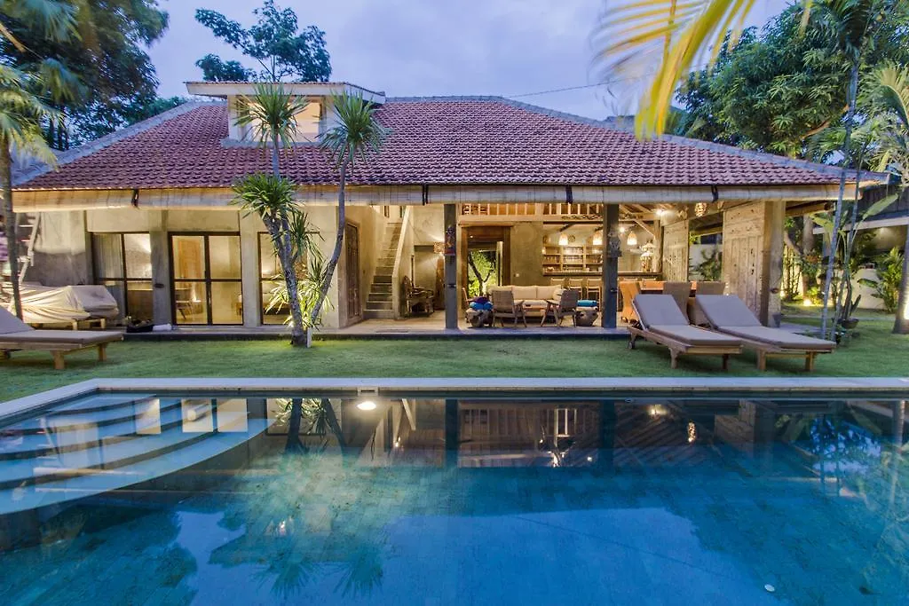 Villa Kundalini سمينياك