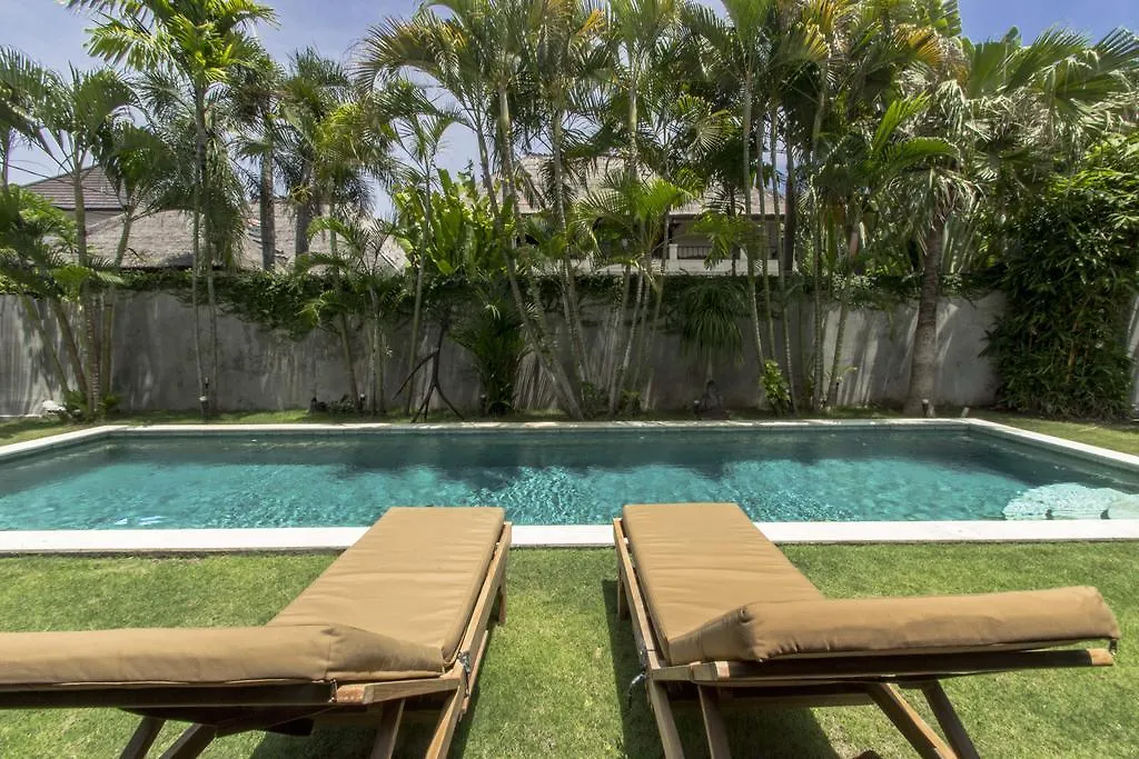 Villa Kundalini سمينياك